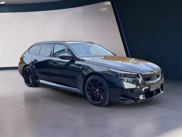 BMW M5 Basis Touring AHK+Compound+Comfort+DrivAssistPr... Ansicht 3