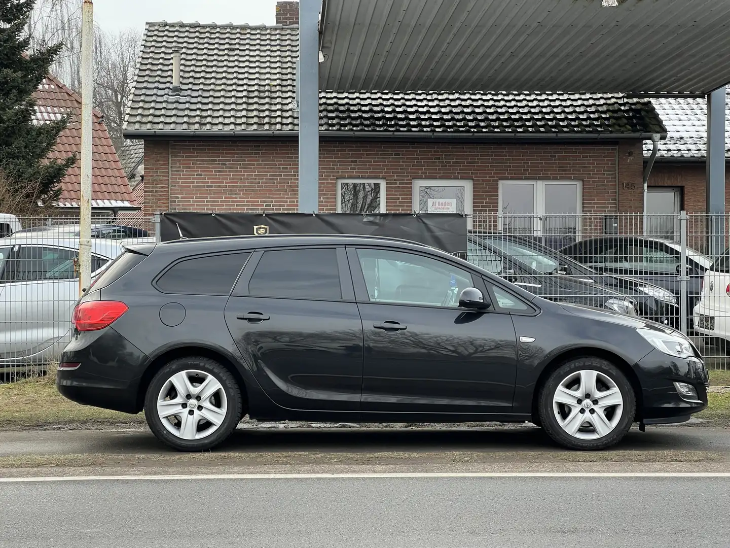 Opel Astra Design Edition Klimaanlage Tüv 03/2026 Schwarz - 2