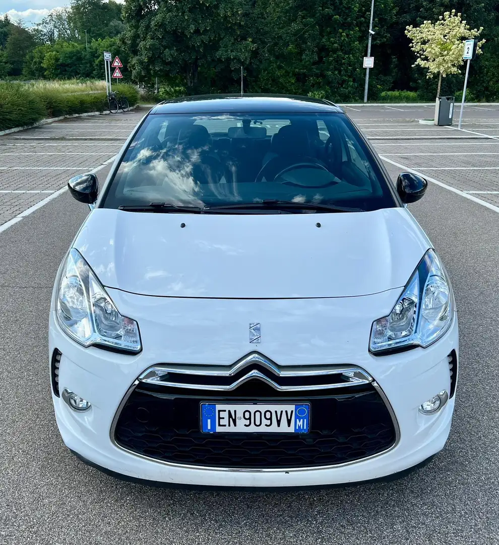 Citroen DS3 DS3 1.4 hdi Just Black 70cv Bianco - 1
