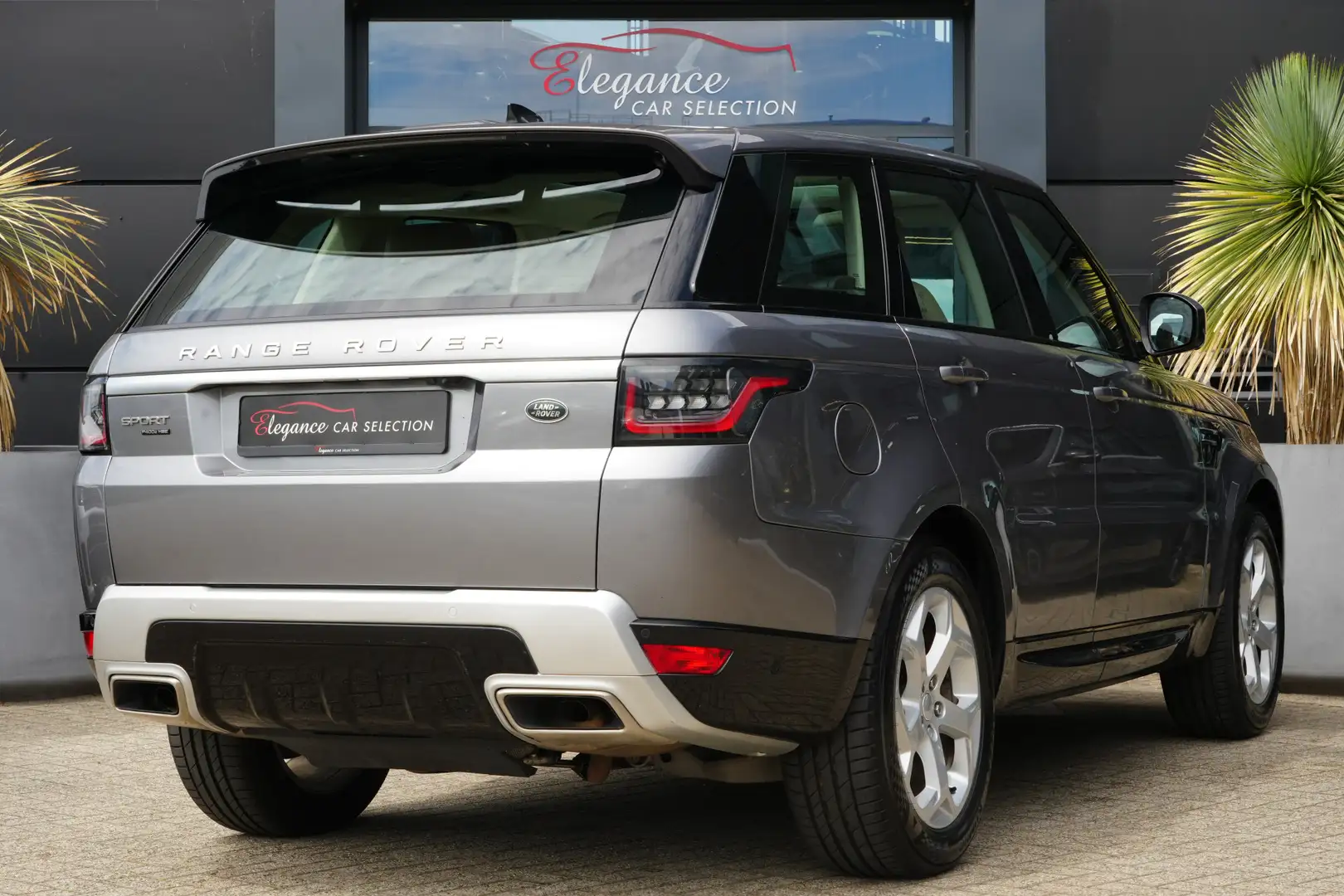 Land Rover Range Rover Sport 2.0 P400e HSE 404pk Panoramadak/Stoelverwarming/36 Grijs - 2