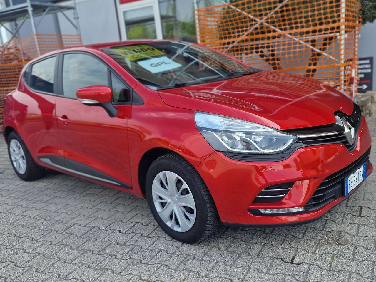 Renault Clio Clio 0.9 tce Moschino Intens Gpl 90cv
