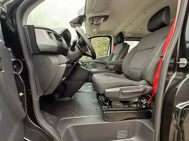 Renault Trafic view 6