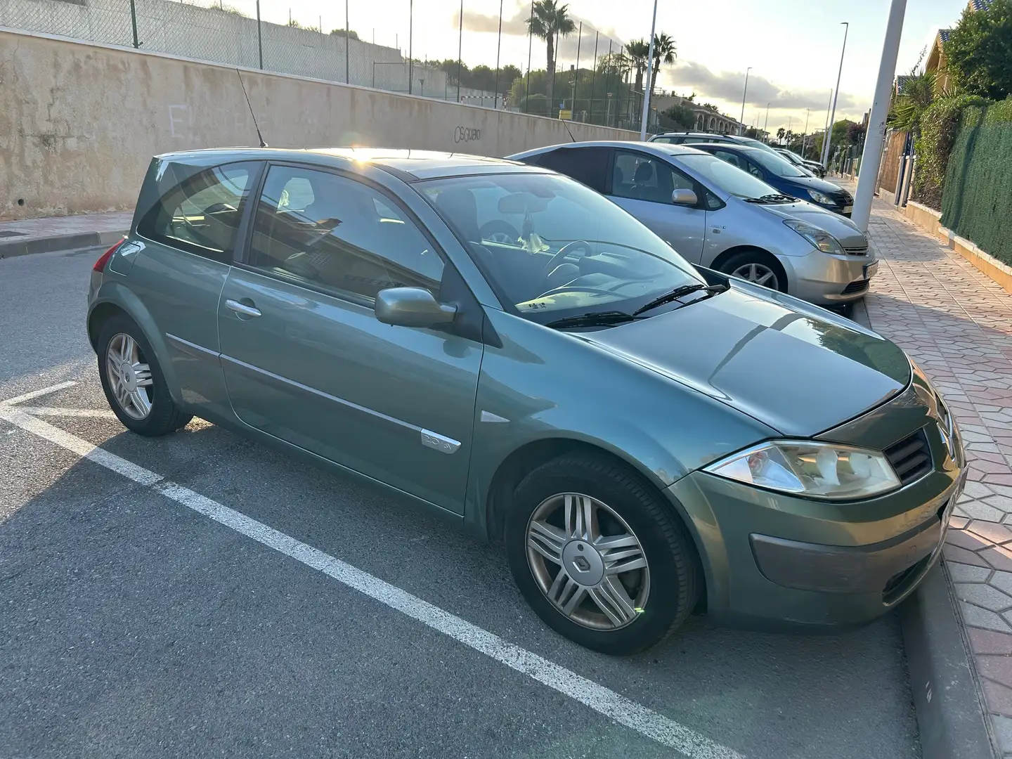 Renault Megane Luxe Privilege Verde - 1