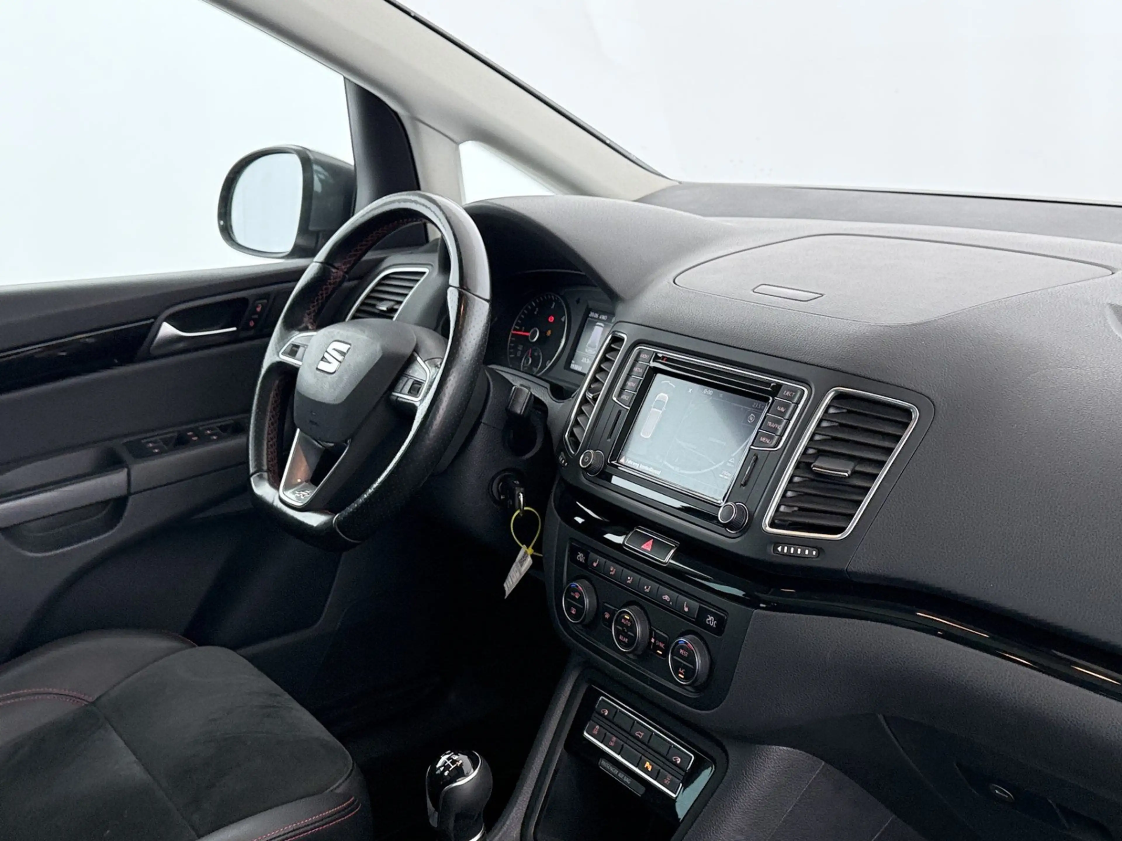 SEAT Alhambra 2.0 TDI FR-Line Allrad 7-SITZER XENON — photo 14