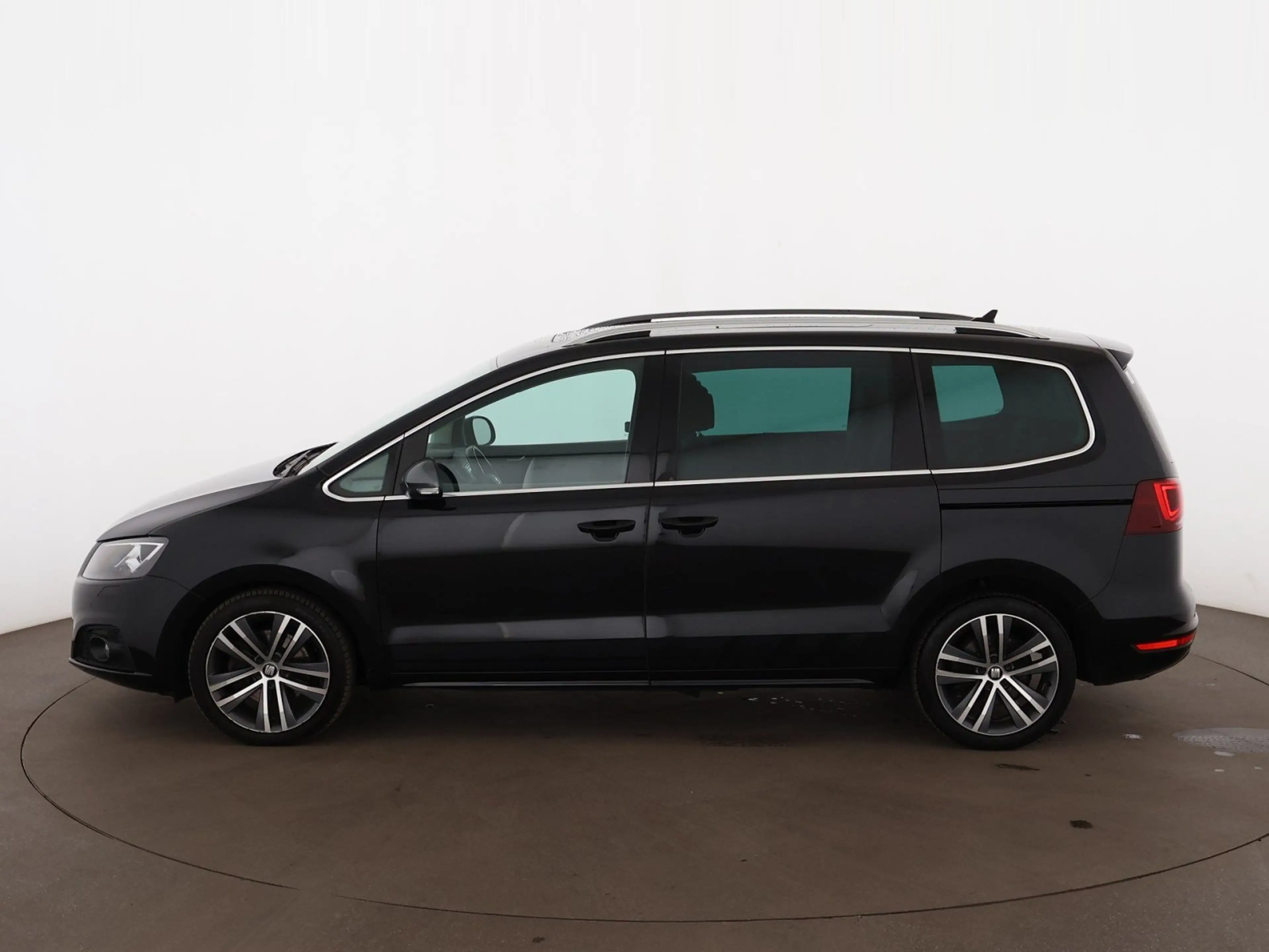 SEAT Alhambra 2.0 TDI FR-Line Allrad 7-SITZER XENON — photo 5