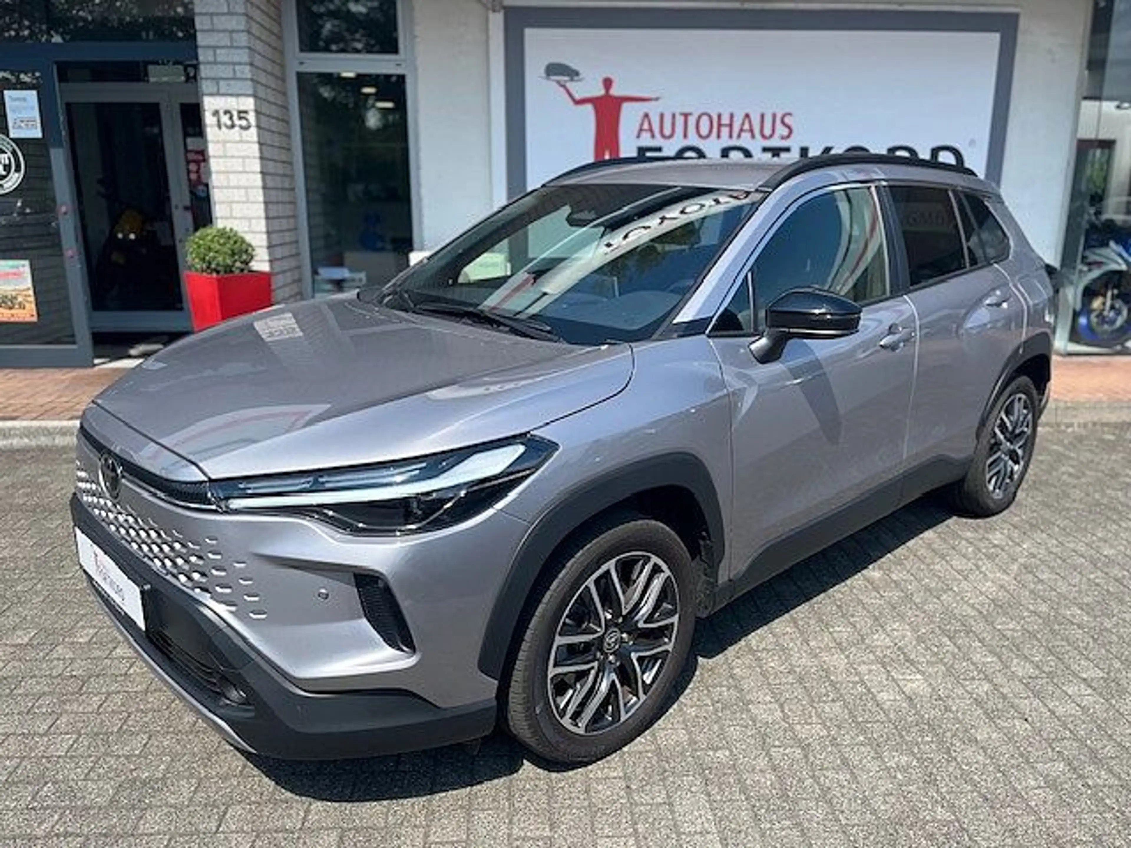 Toyota Corolla Cross 2.0 Hybrid Teamplayer - Navi, LHZ., SHZ,. LED ... — photo 4