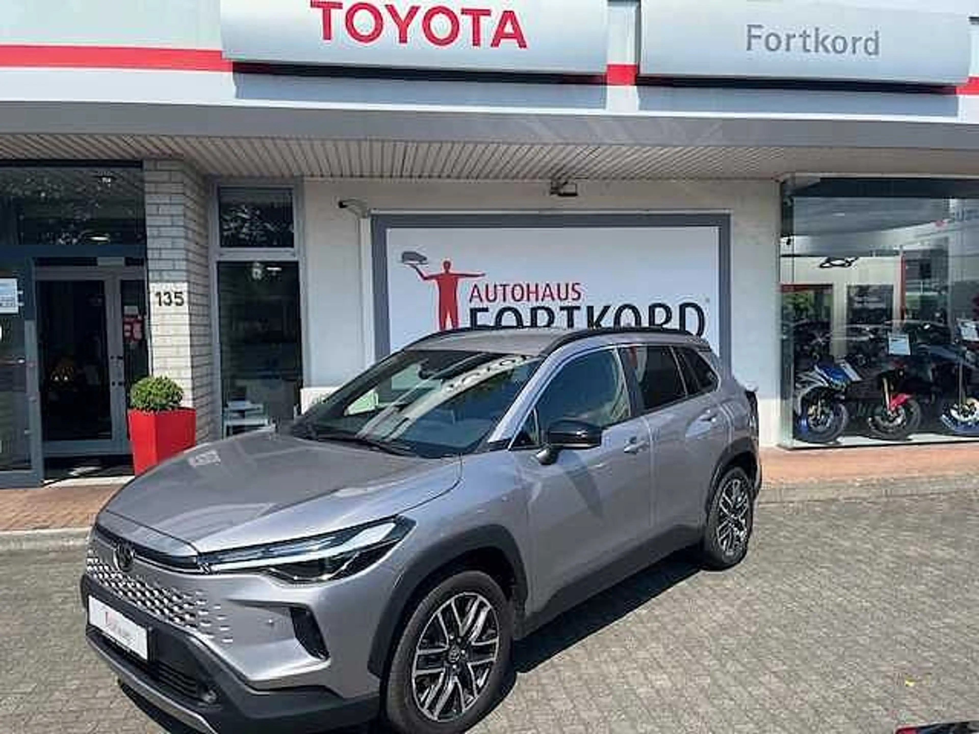 Toyota Corolla Cross 2.0 Hybrid Teamplayer - Navi, LHZ., SHZ,. LED ... — photo 3
