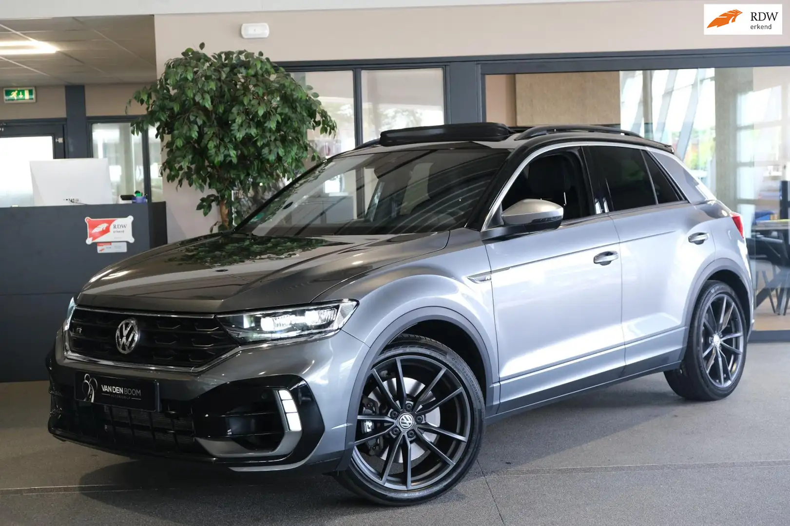Volkswagen T-Roc 2.0 TSI R 300 PK DSG Pano Akra Leder Virtual Cam B Gris - 1