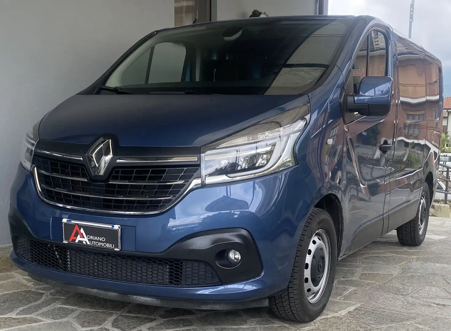 Renault Trafic T29 2.0 dCi 145CV PC-TN Zen Heavy Energy - 1