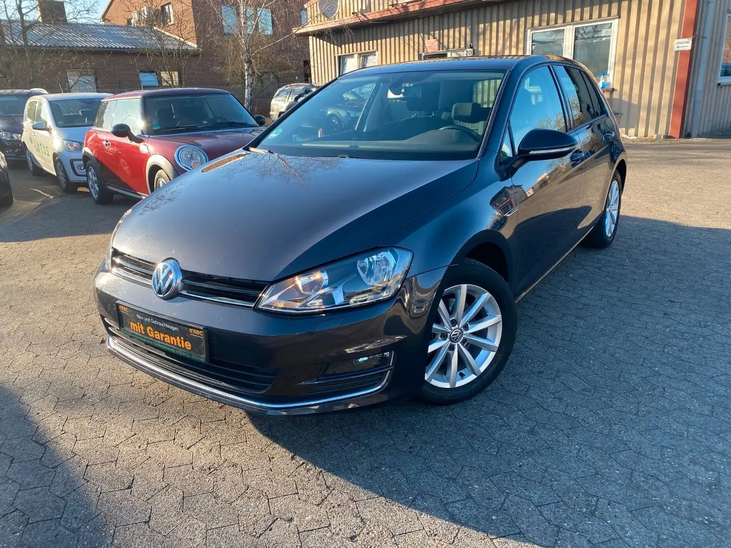 Volkswagen Golf VII Lim. Lounge BMT Grau - 1