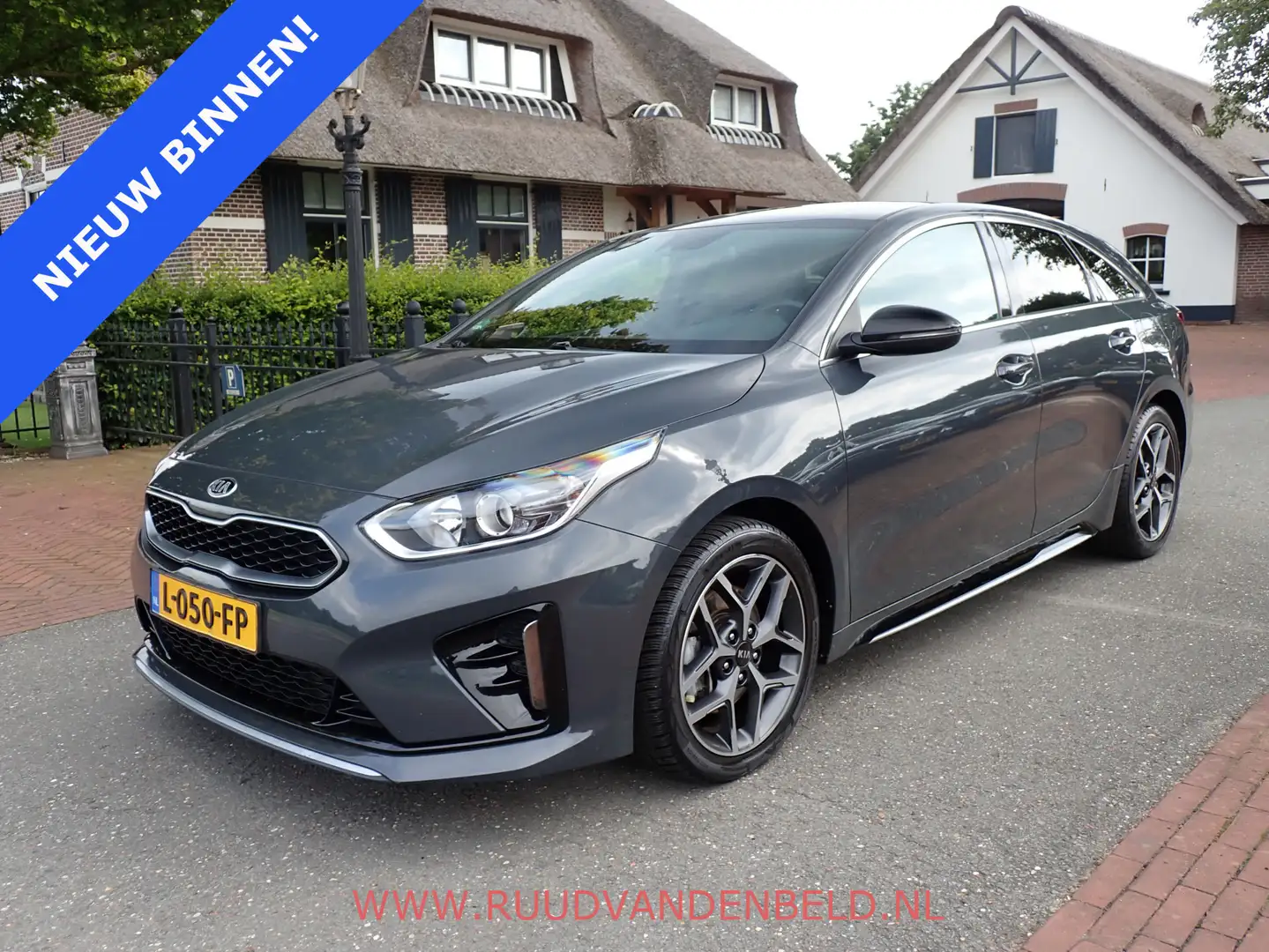Kia ProCeed / pro_cee'd 1.0 T-GDI GT-Line Edition NAVI/CAMERA/CARPLAY/DAB Grijs - 1