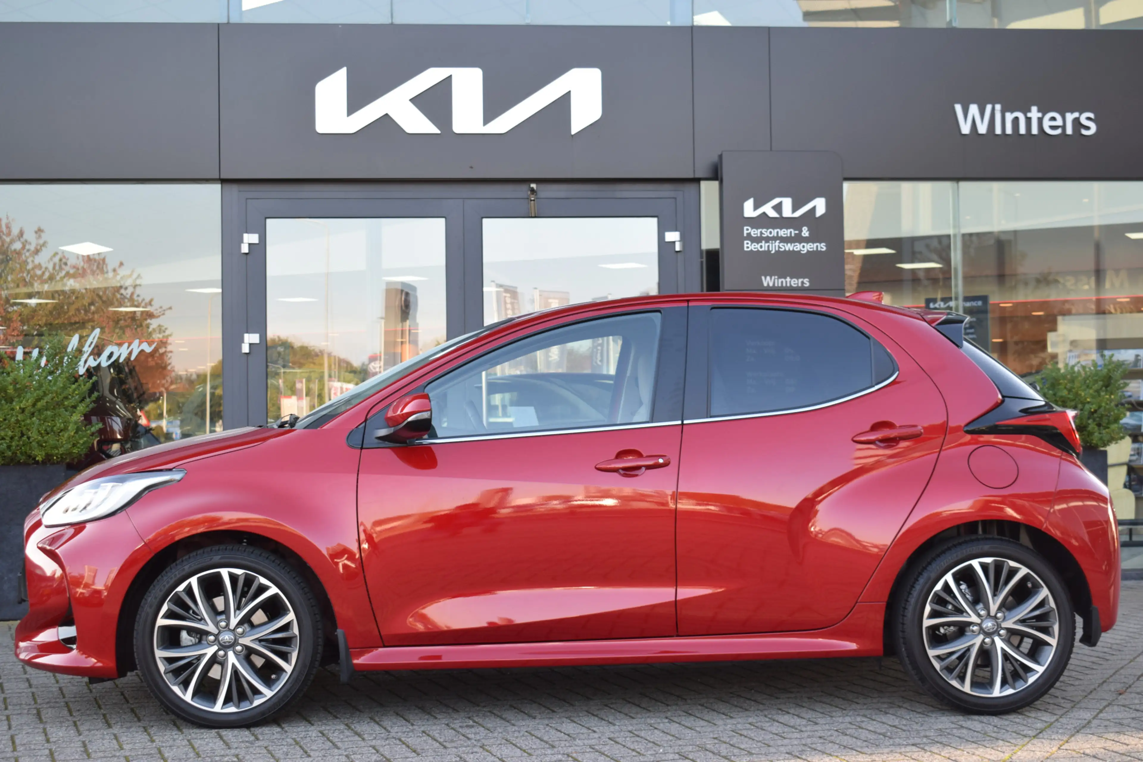 Toyota Yaris 1.5 Hybrid Executive | Adaptive Cruise | Apple Car — photo 21