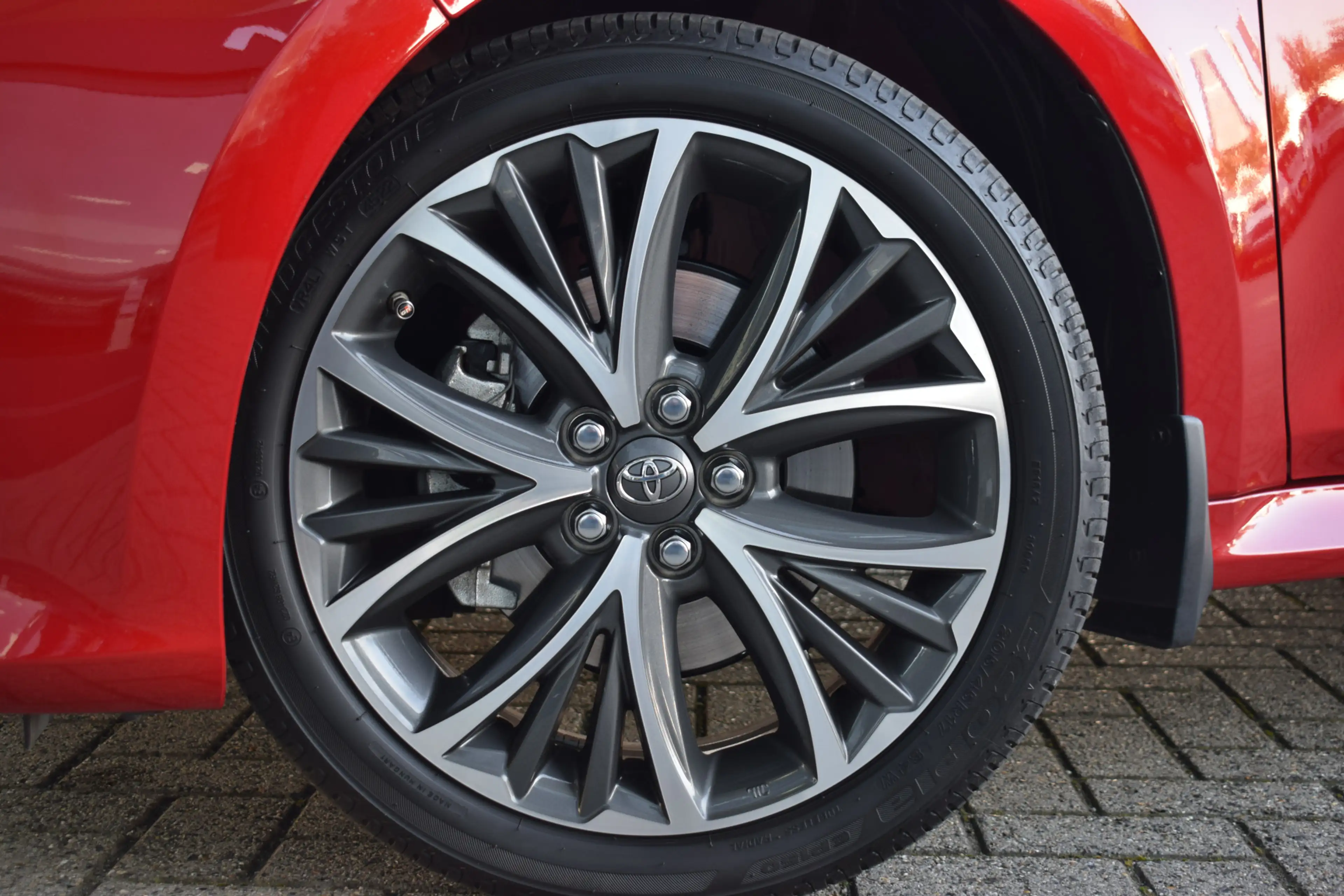 Toyota Yaris 1.5 Hybrid Executive | Adaptive Cruise | Apple Car — photo 4