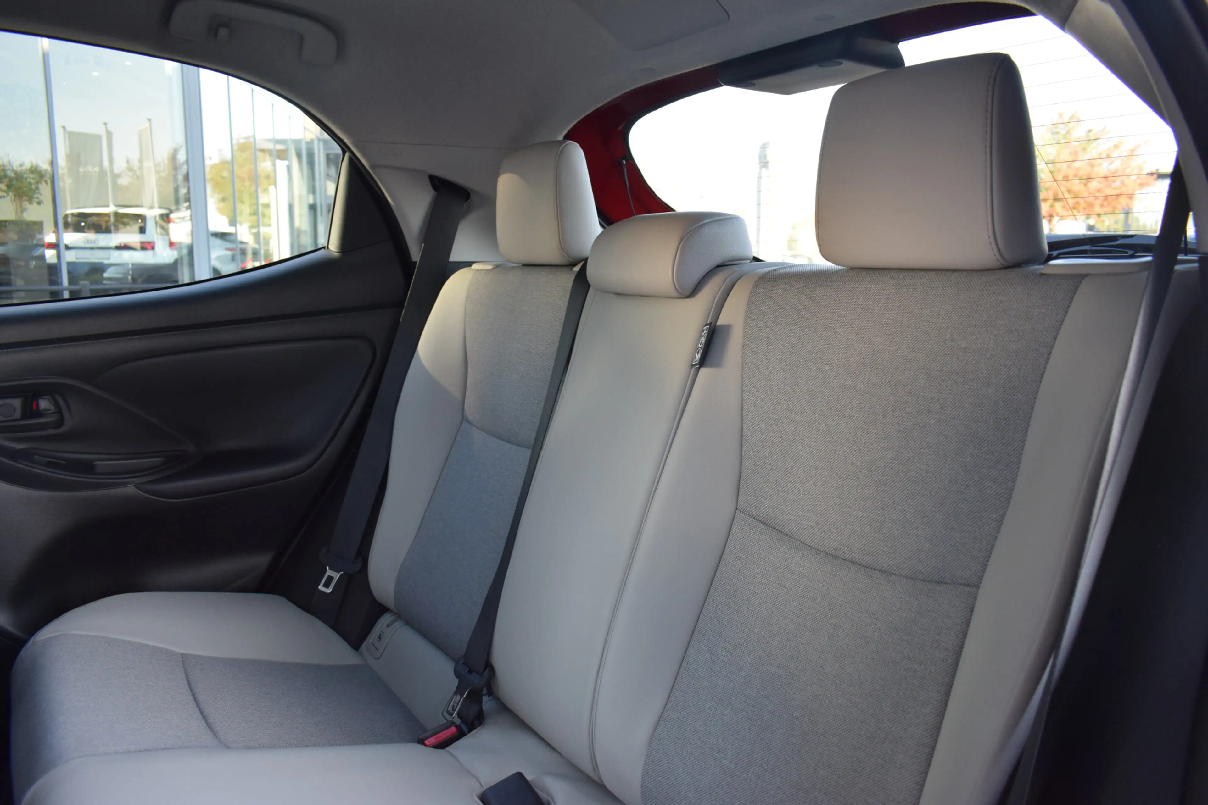Toyota Yaris 1.5 Hybrid Executive | Adaptive Cruise | Apple Car — photo 8