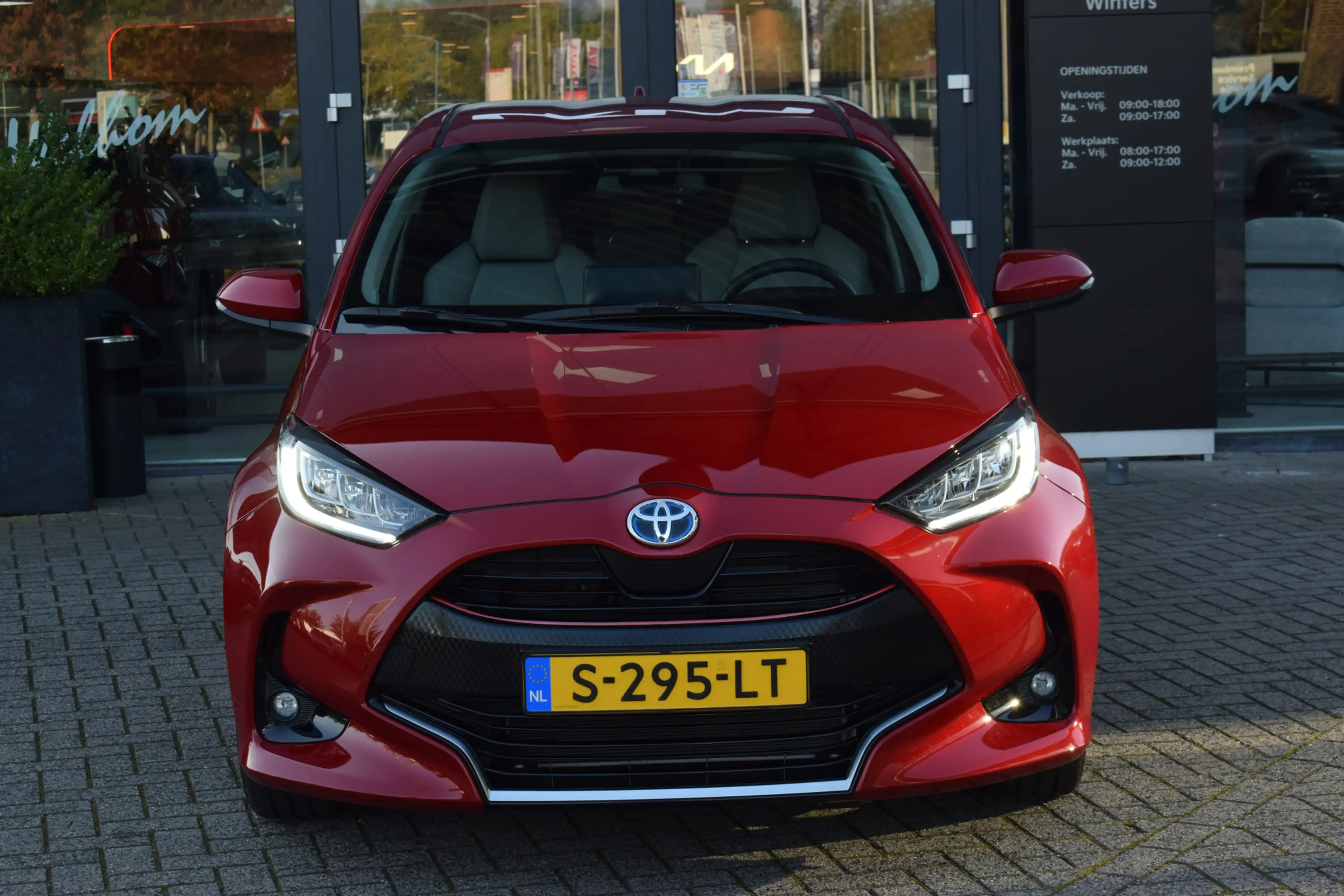 Toyota Yaris 1.5 Hybrid Executive | Adaptive Cruise | Apple Car — photo 20