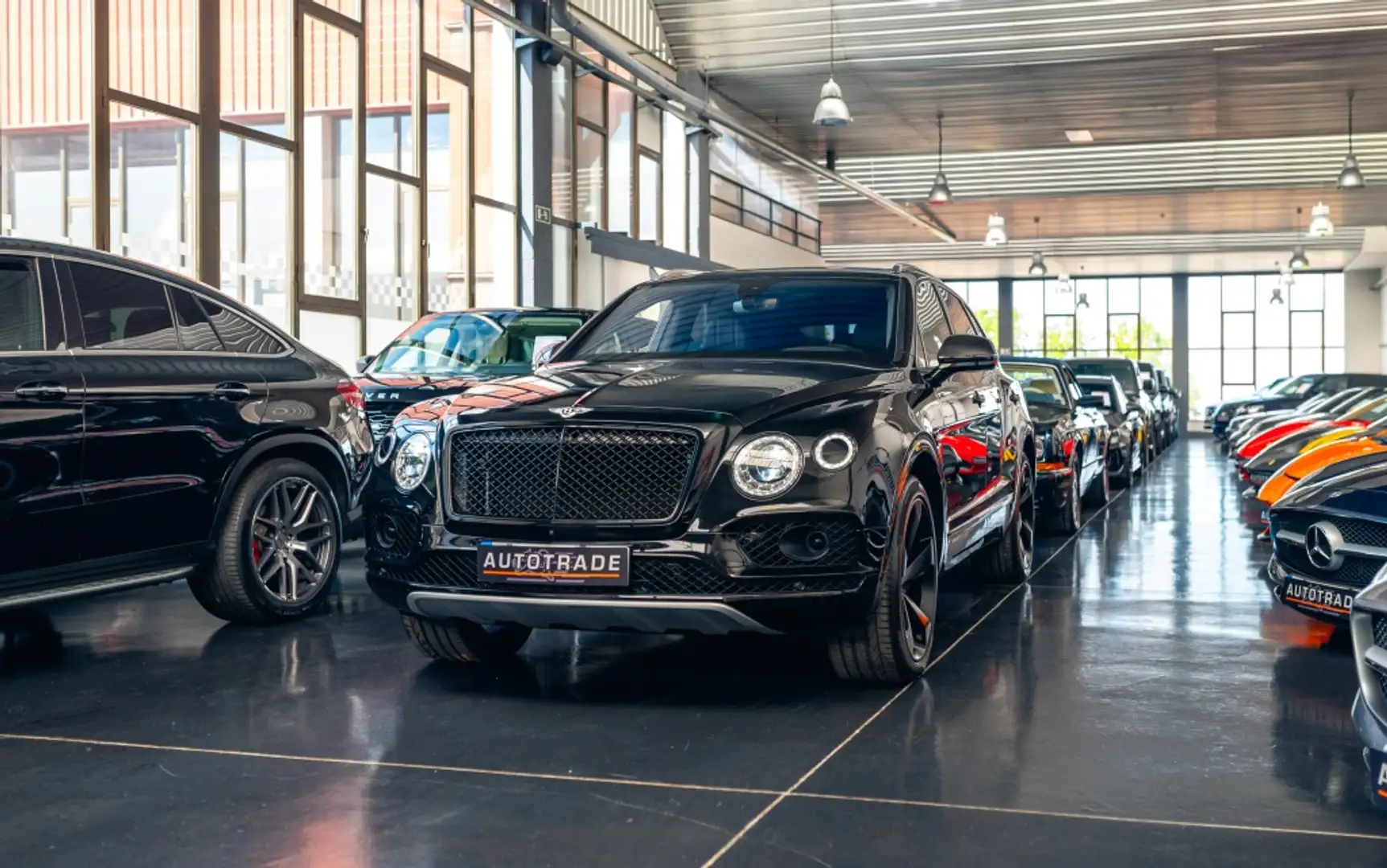 Bentley Bentayga V8 Negro - 1