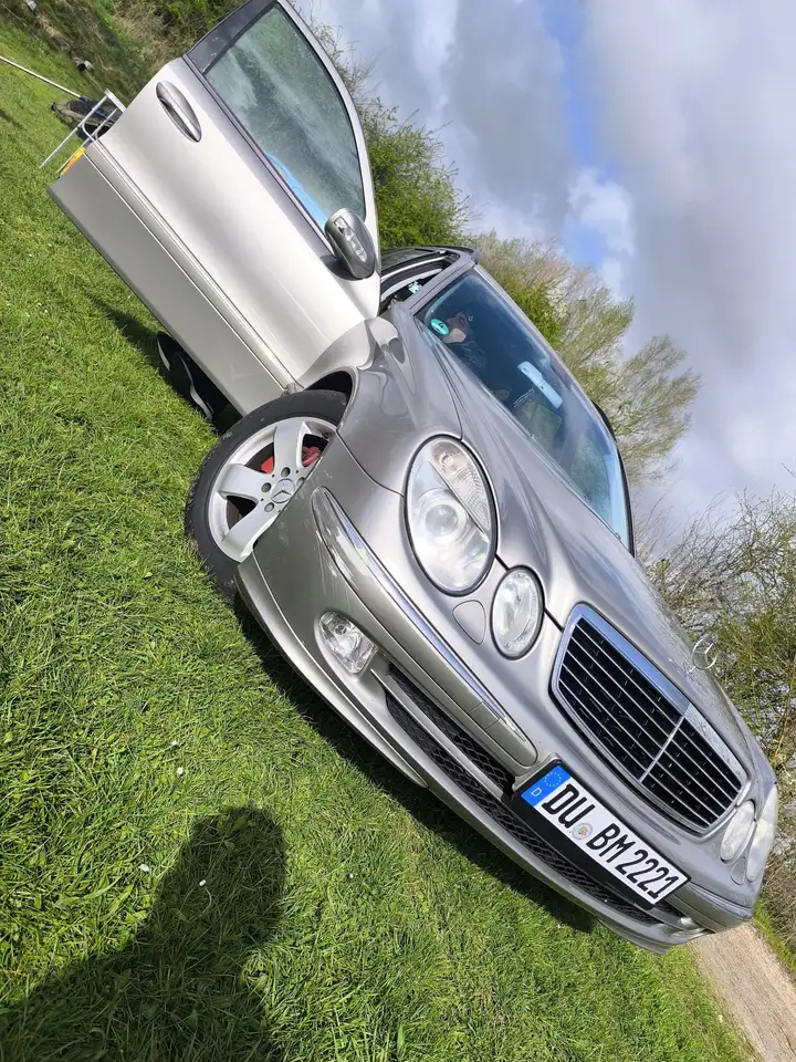Mercedes-Benz E 220