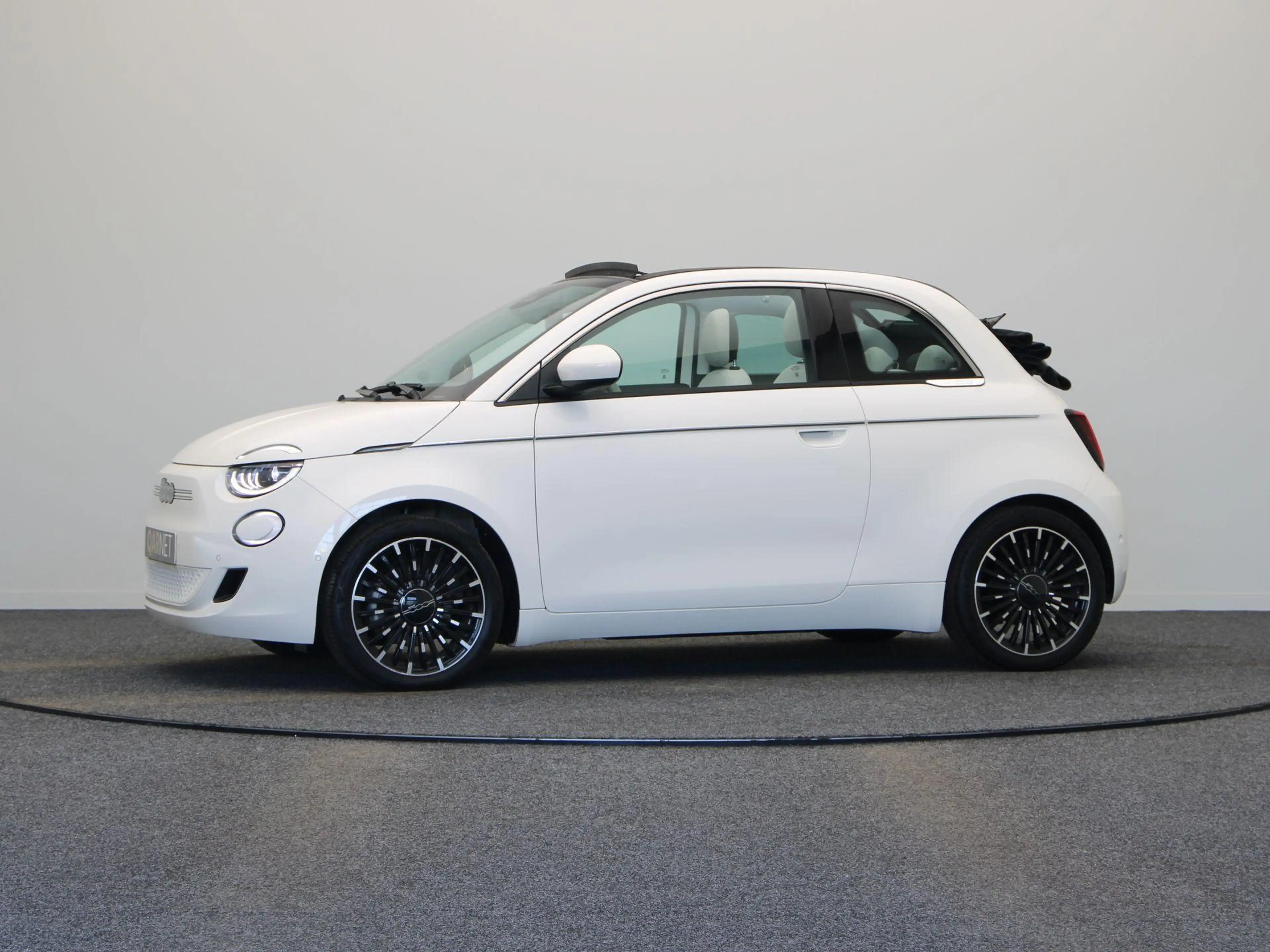 Fiat 500C La Prima 42 kWh | WLTP 299km | Getint Glas | Full — photo 11
