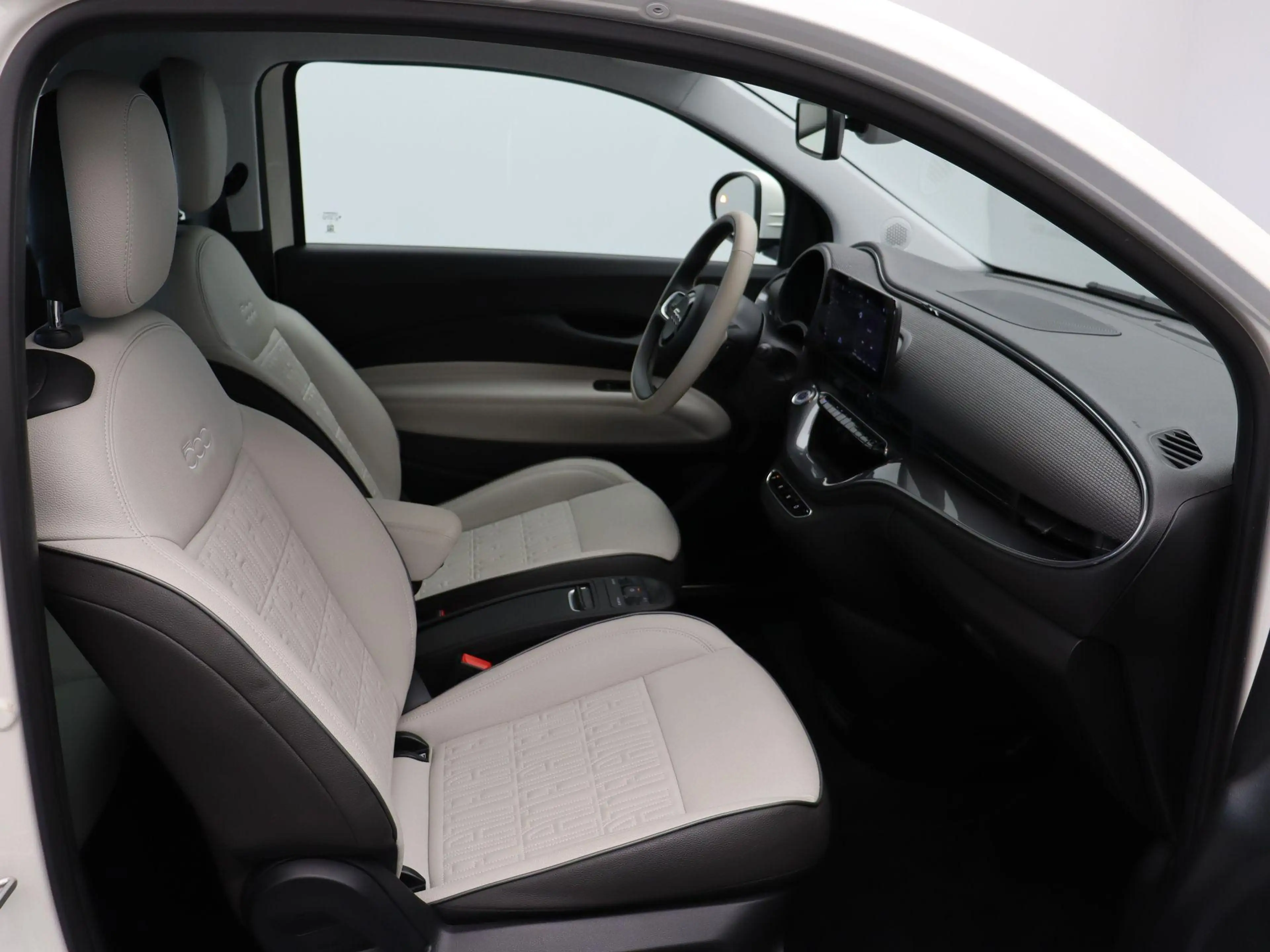 Fiat 500C La Prima 42 kWh | WLTP 299km | Getint Glas | Full — photo 5