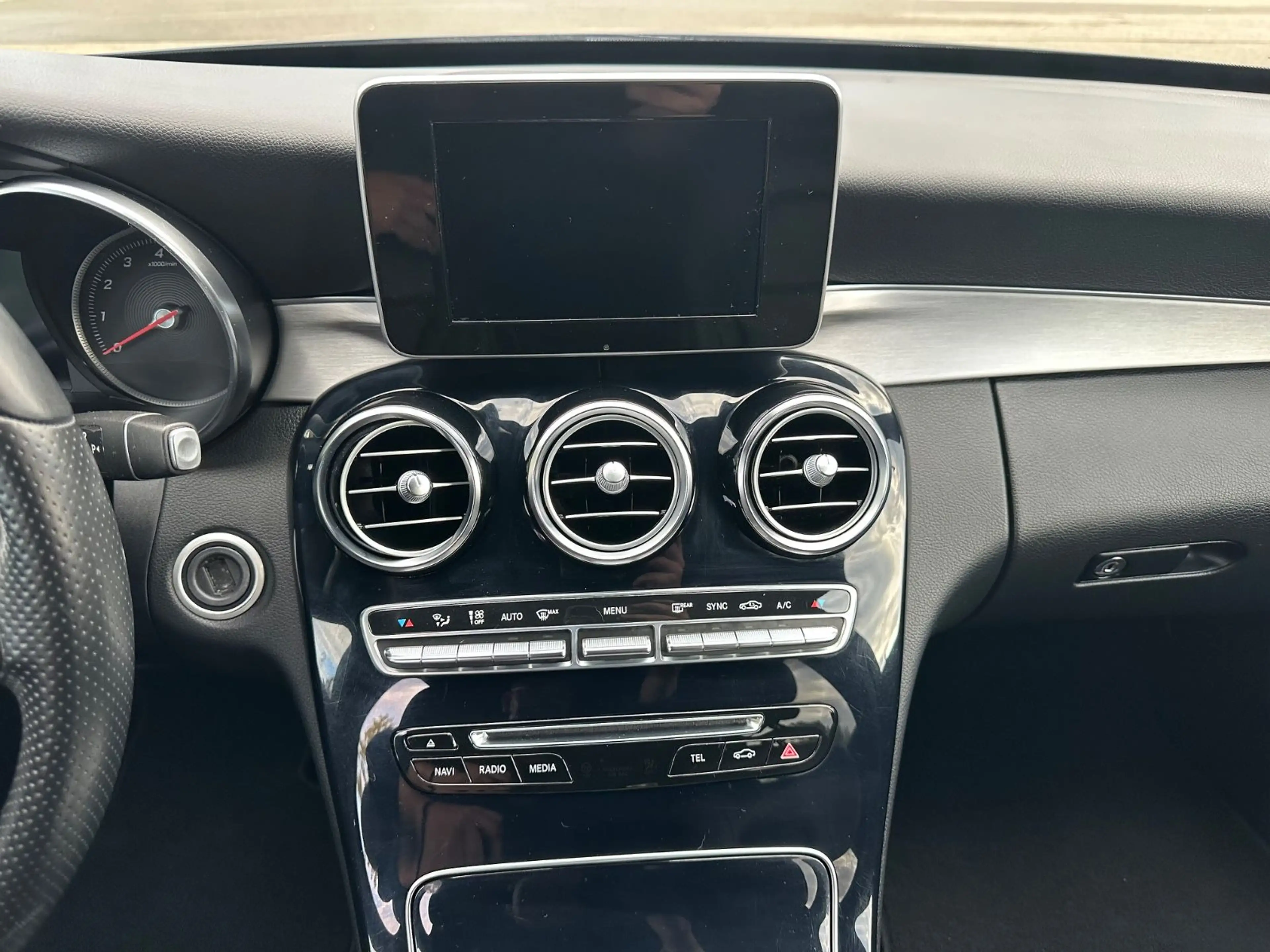 Mercedes-Benz C 250 AMG Line*LED*Navi*Kam*Leder*19"AMG Allwet. — photo 14
