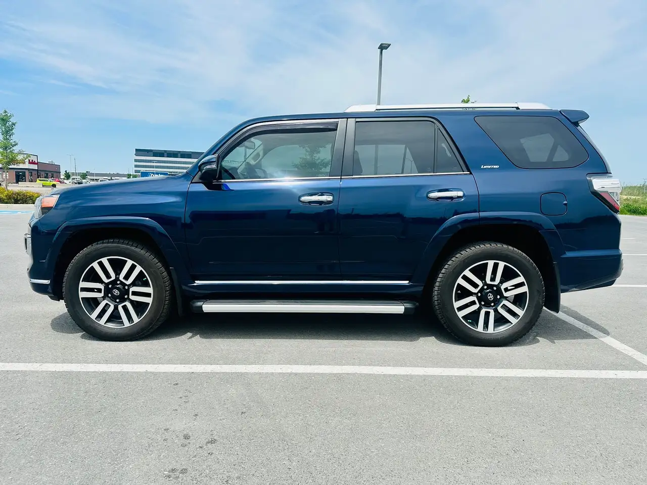 Toyota 4-Runner снимка Toyota 4-Runner