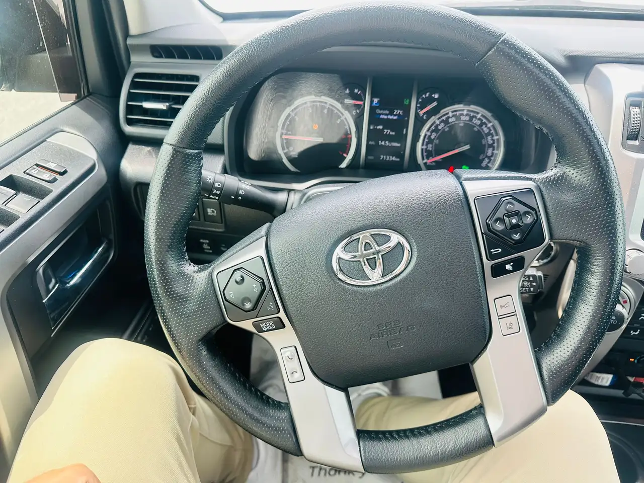 Toyota 4-Runner снимка Toyota 4-Runner