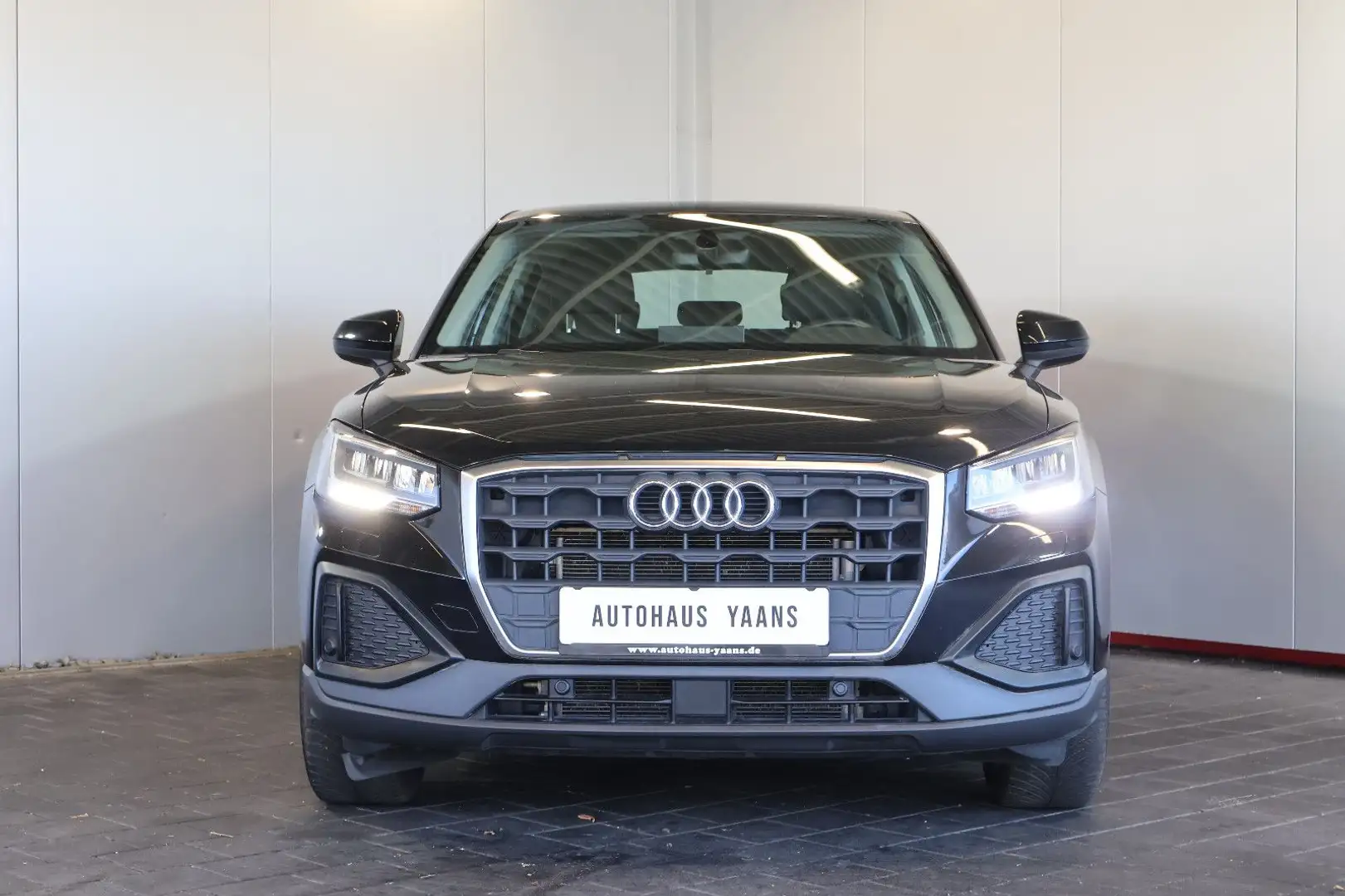 Audi Q2 30 TFSI ACC+KAM+LED+KEY+NAVI+17" Schwarz - 2
