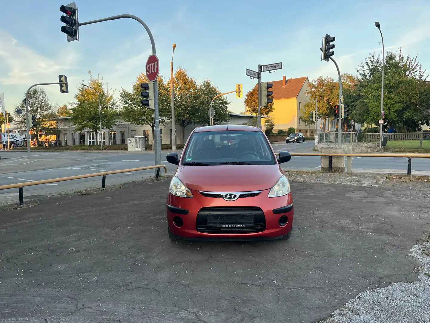 Hyundai i10 CLASSIC*KLIMA*AUX*2-HAND*TÜV/AU*09/2026* Rot - 2