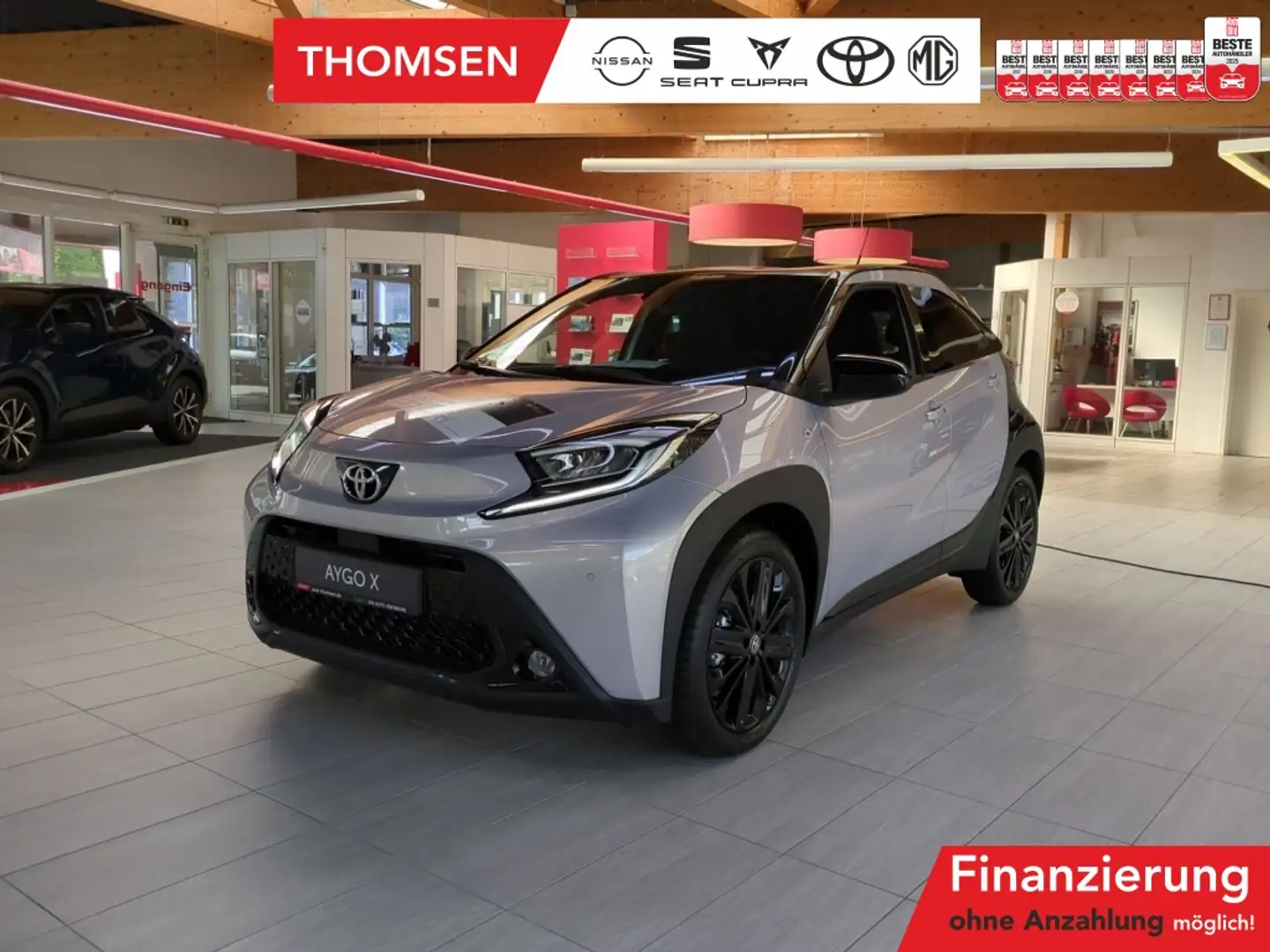 Toyota Aygo 1.0 JBL ACC AUT LED Navi Fernlichtass. Kam. Schwarz - 1