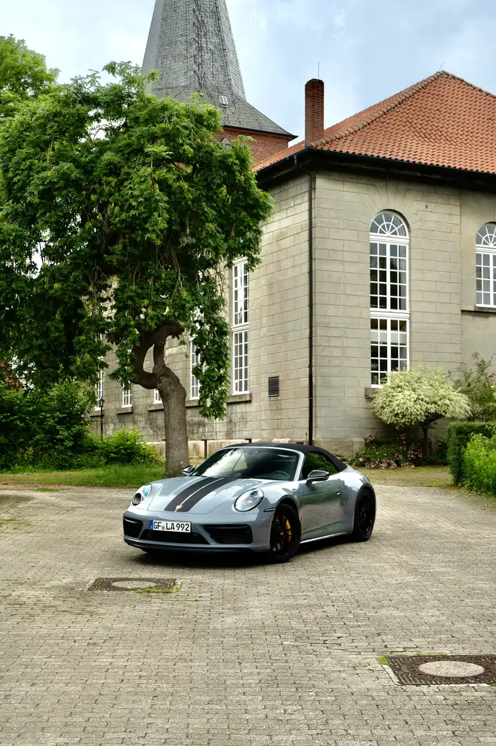 Porsche 992 Carrera GTS Cabriolet Gris - 1