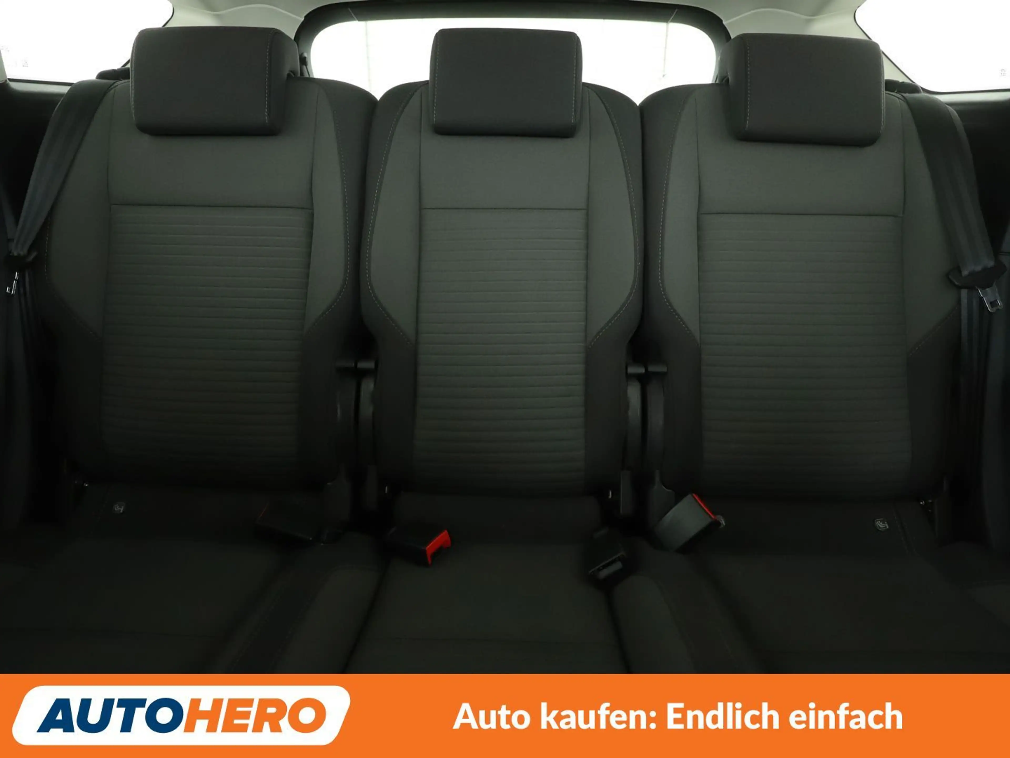 Ford C-Max 1.0 EcoBoost Titanium *NAVI*TEMPO*PDC*SHZ*LHZ* — photo 15