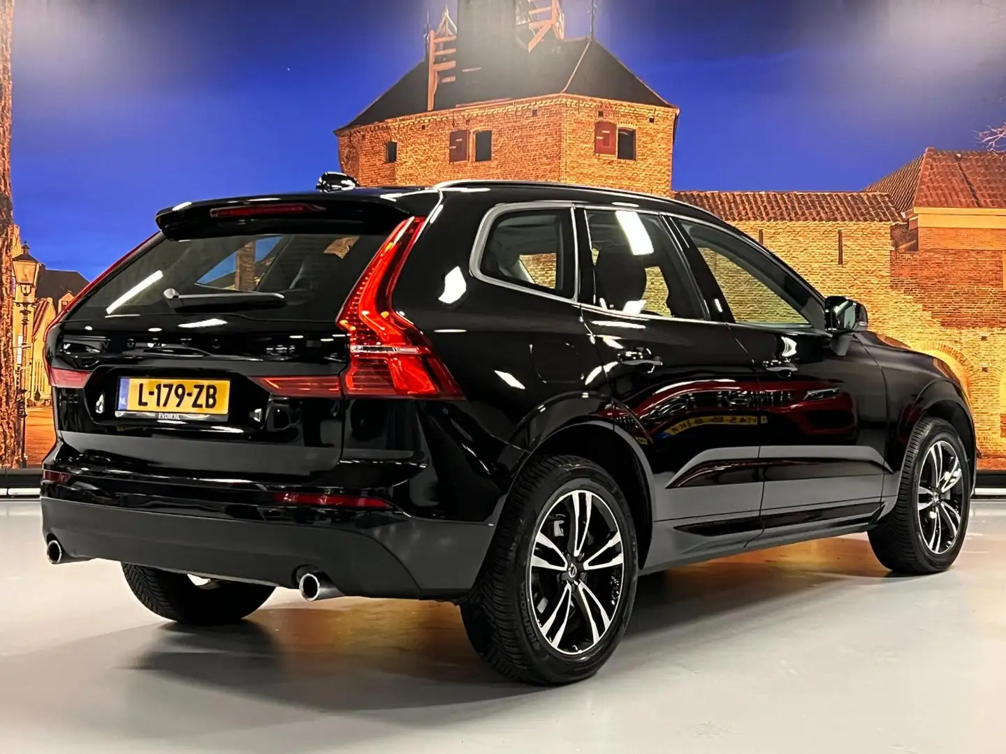 Volvo XC60 2.0 T8 Twin Engine AWD Aut Inscription Panodak Lee Nero - 2