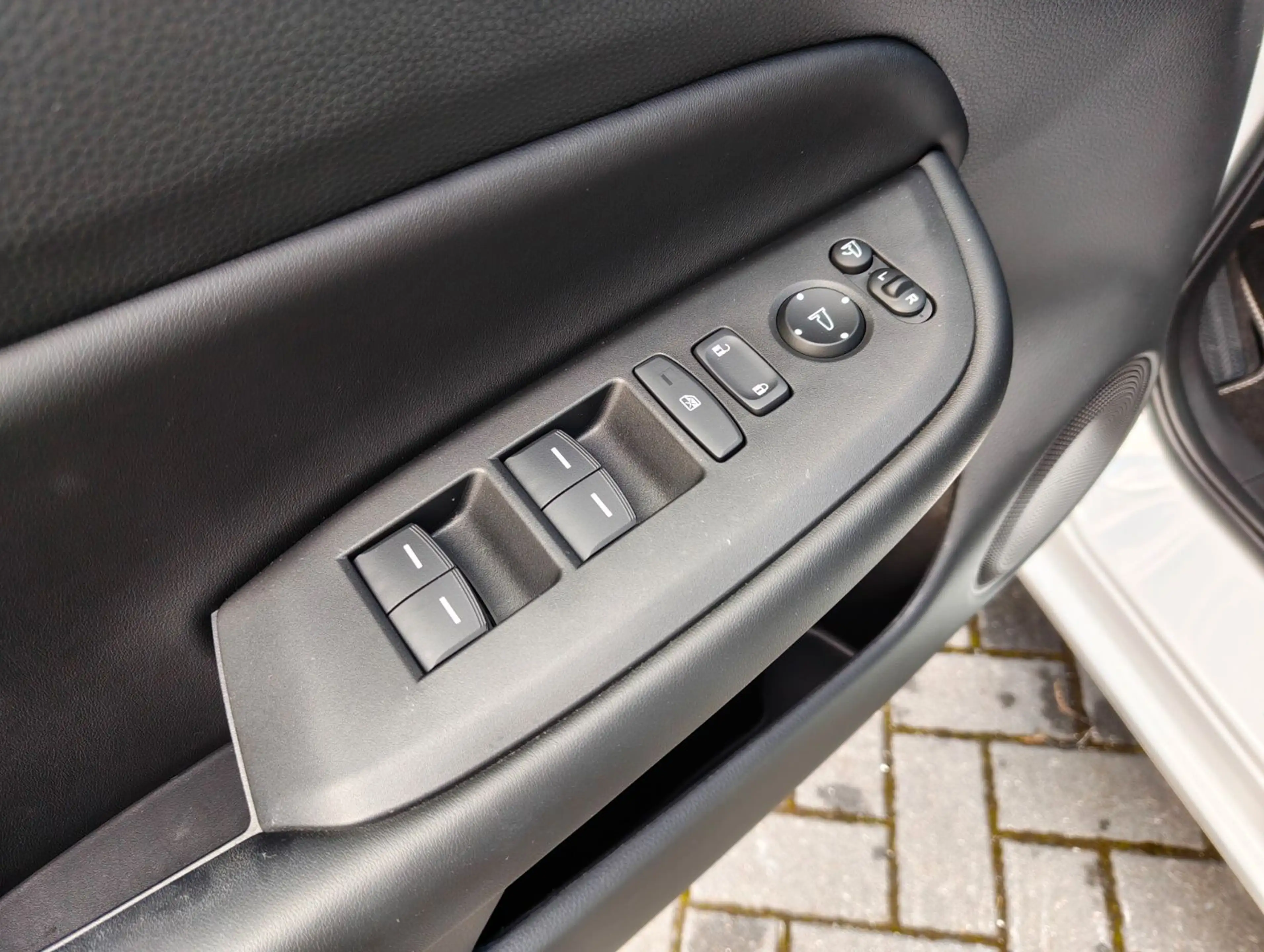 Honda Jazz 1.5 i-MMD Hybrid Advance — photo 14
