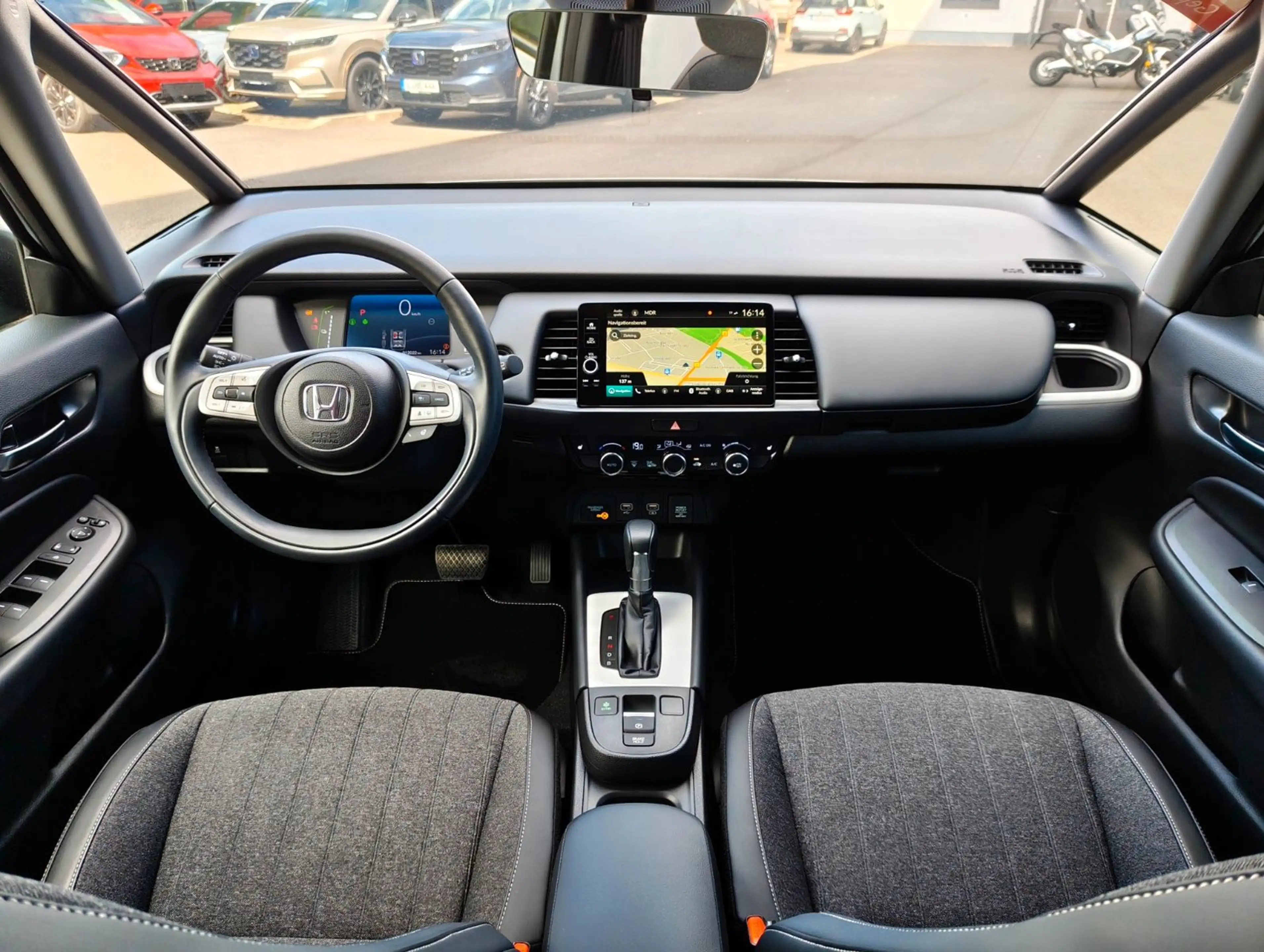 Honda Jazz 1.5 i-MMD Hybrid Advance — photo 12