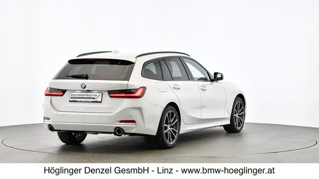 BMW 3 Series view 2
