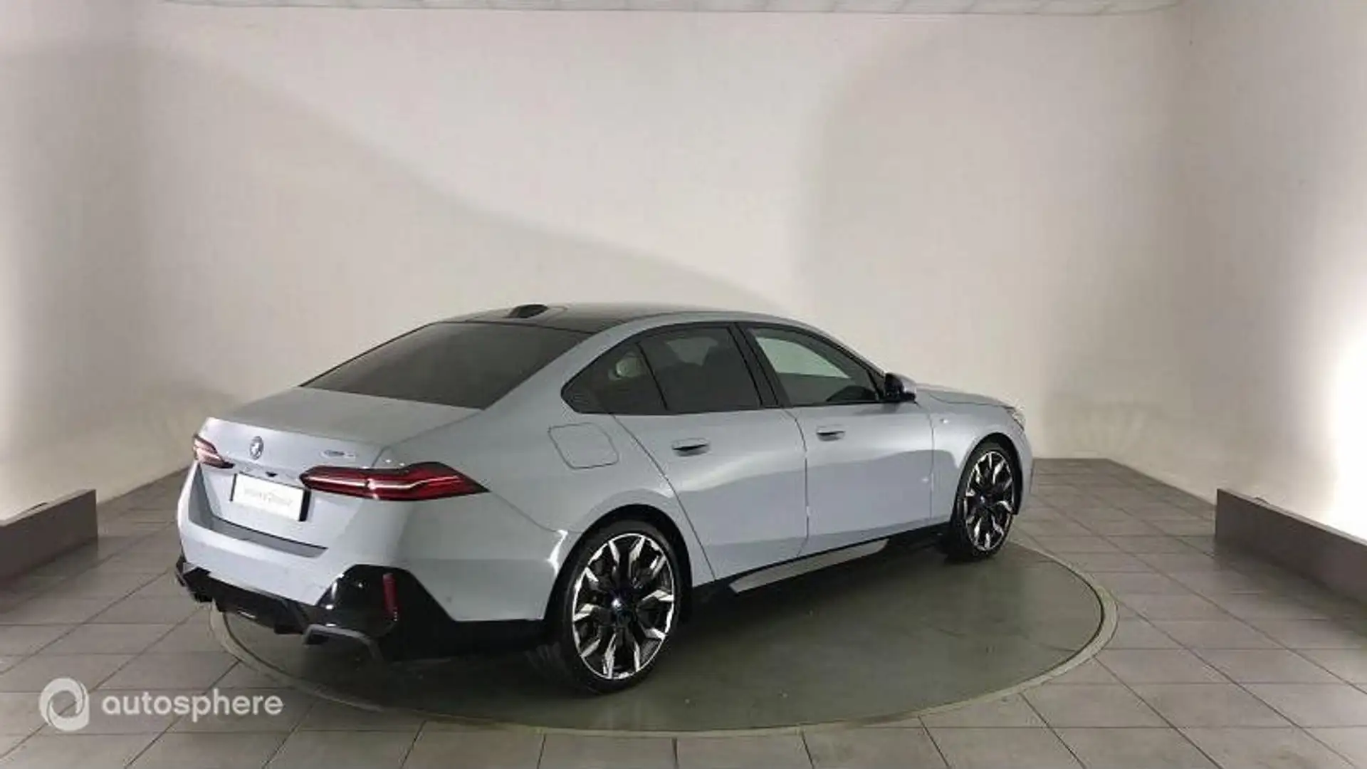 BMW i5 i5 340ch M Sport eDrive40 - 2