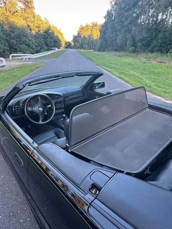 BMW 318i, foto 8