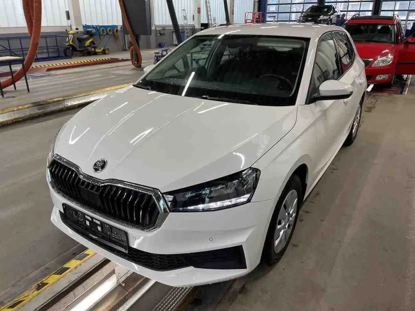 Skoda Fabia 1.0 TSI Ambition Weiß - 2
