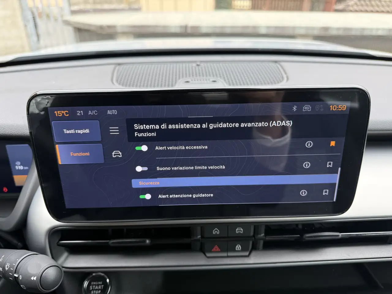 Jeep Avenger 1.2 turbo e-hybrid mhev Upland 4xe 145cv edct6 25