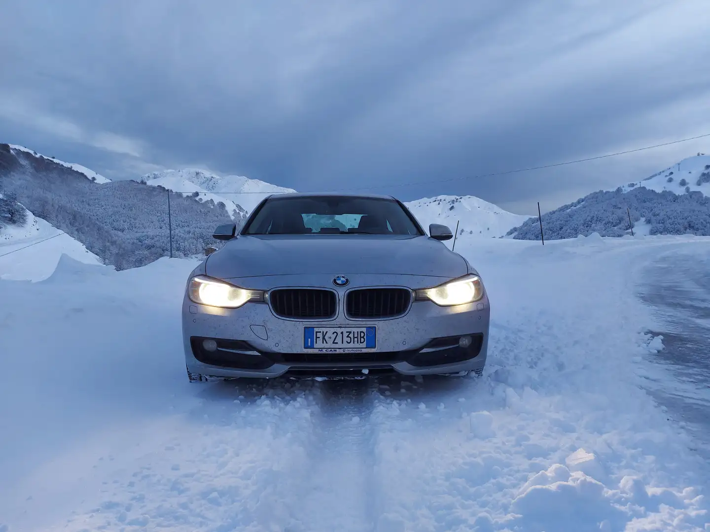 BMW 318 Serie 3 F30 2011 Berlina 318d xdrive Sport Grigio - 1