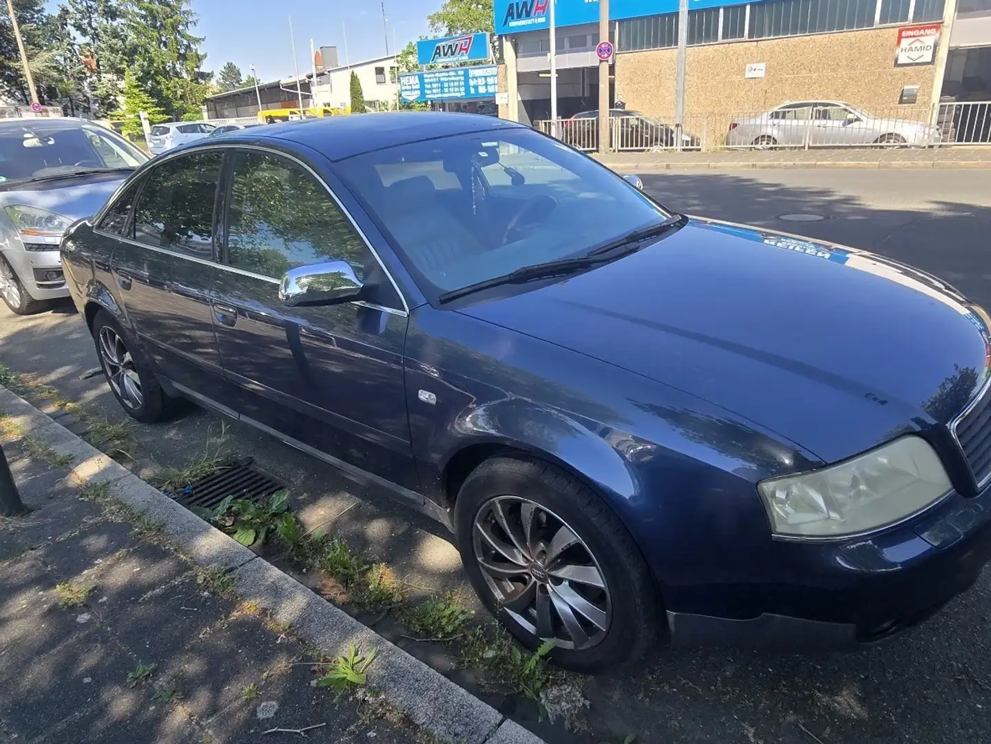 Audi A6 Avant 2.5 TDI Blau - 1