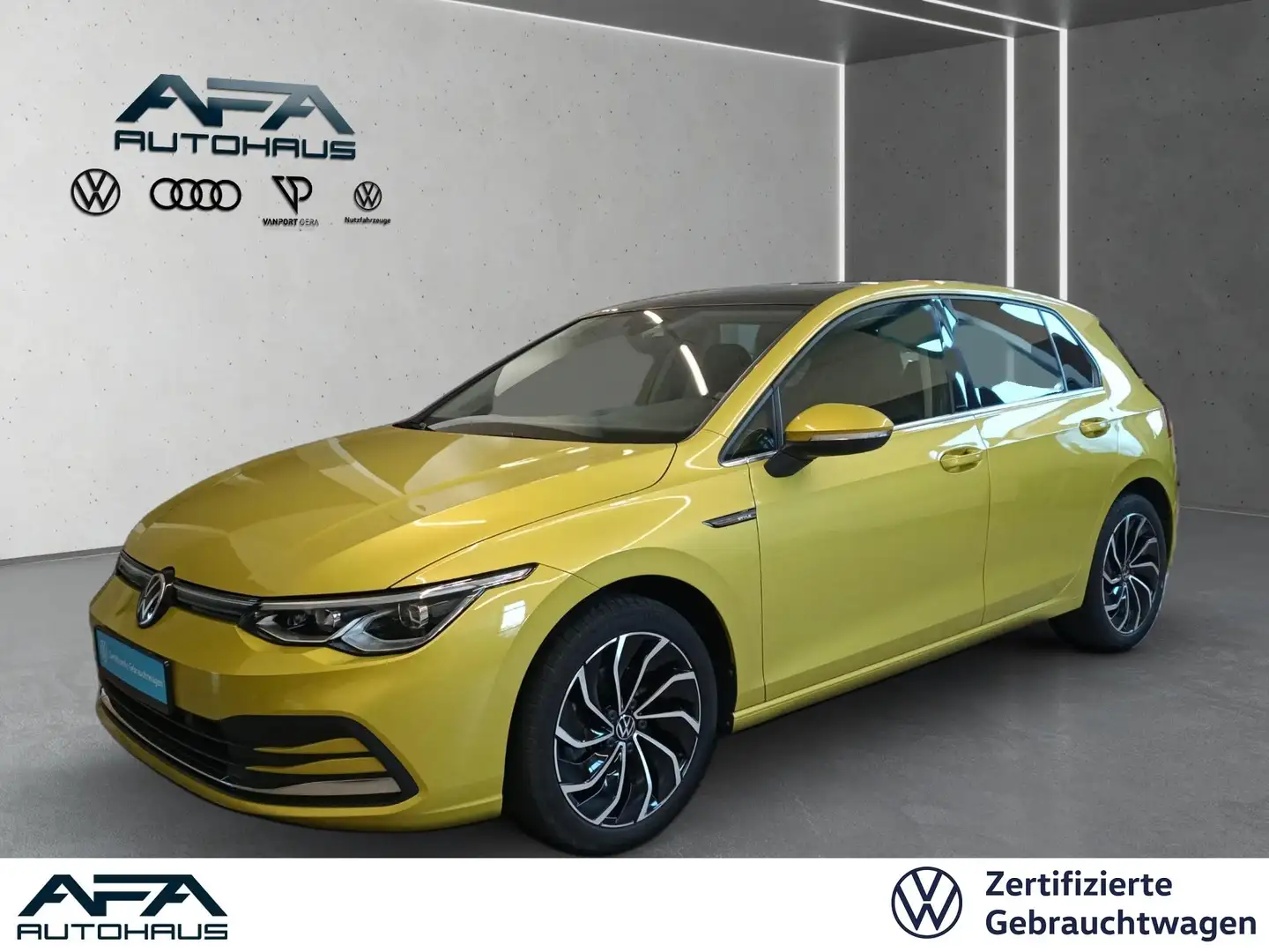Volkswagen Golf VIII 1.5 TSI Style Pano*RFK*ACC*LM17*Navi Geel - 1