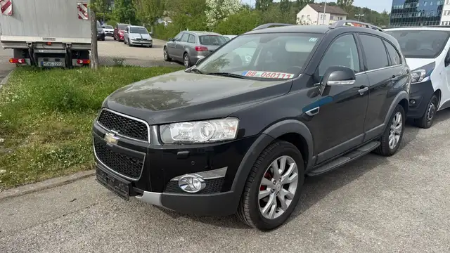Chevrolet Captiva 2.2 D LTZ 4WD, Leder, AHK, 7-Sitzer