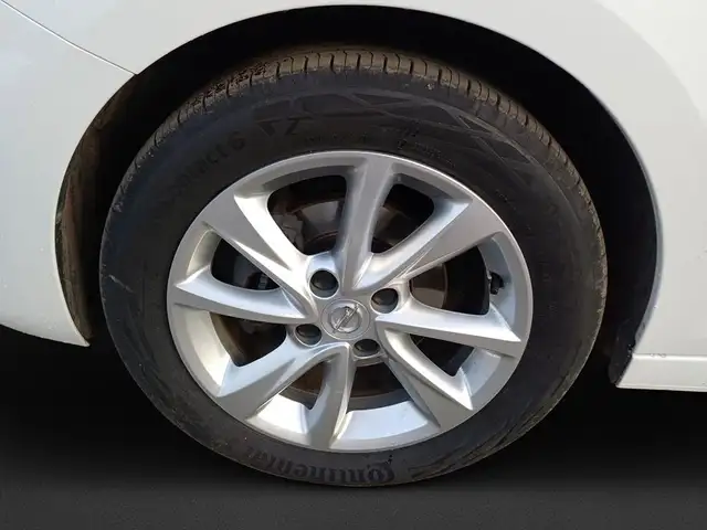 Opel Corsa view 8