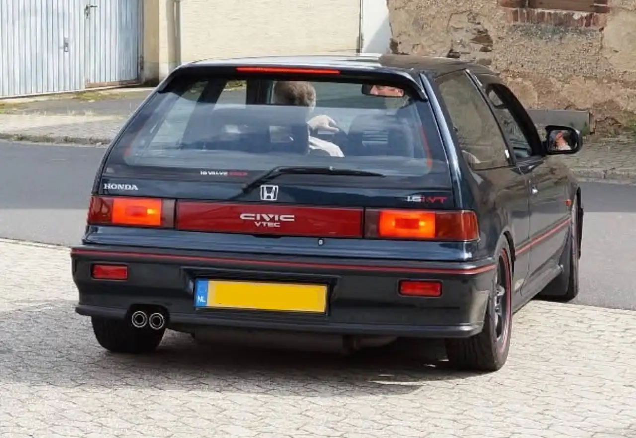 Honda Civic 1.6i VT (EE9), foto 5