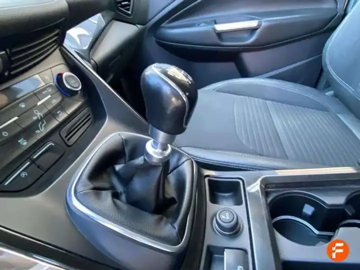 Ford Kuga 1.5 TDCi Titanium 4x2 2018, foto 13