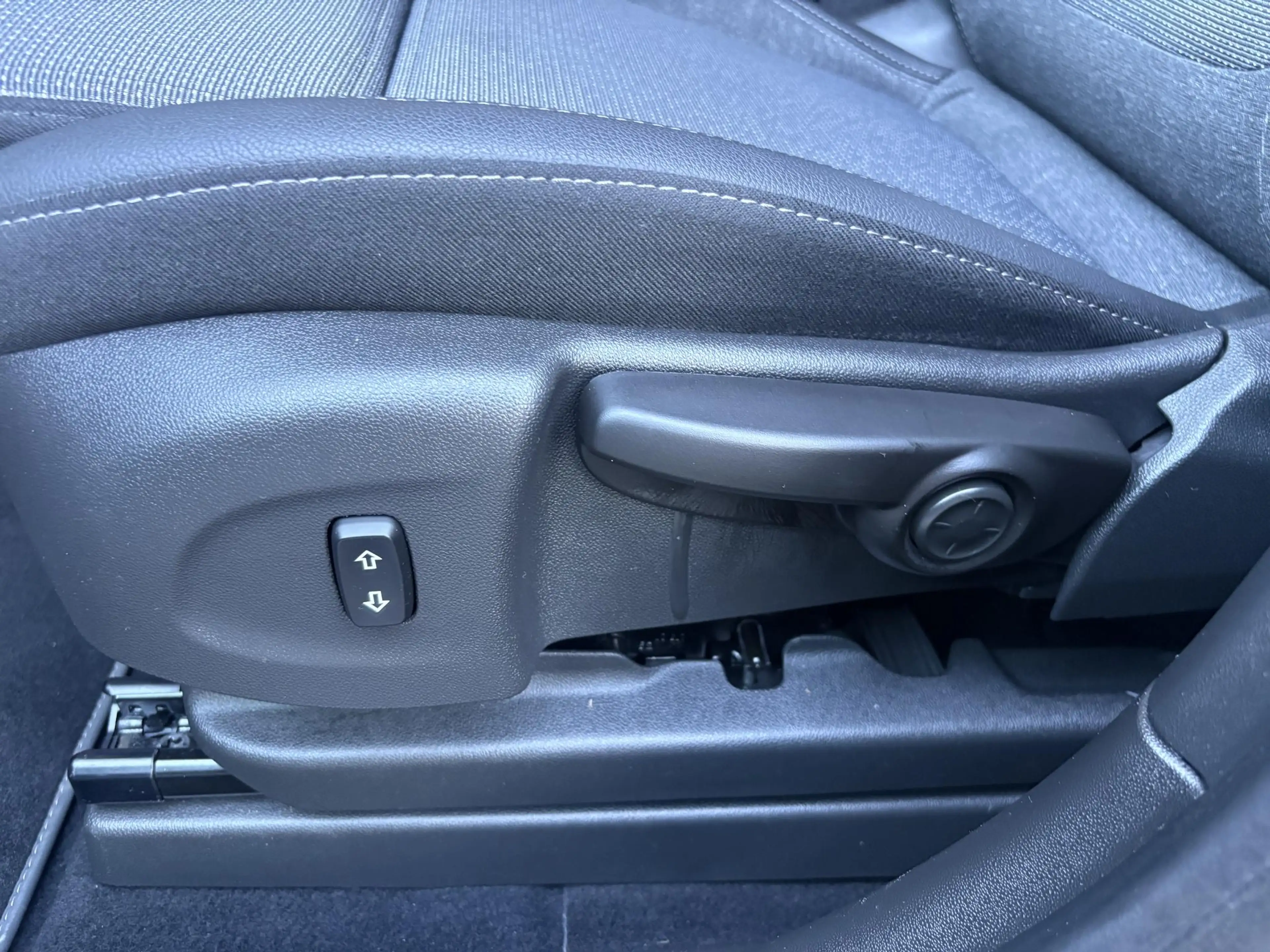 Opel Crossland Elegance 1.2 Turbo 110pk | AGR-STOEL | KEYLESS | T — photo 12