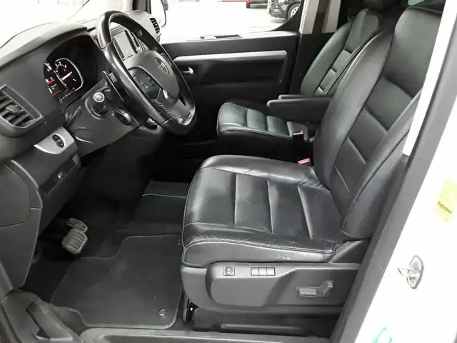 Opel Zafira view 7