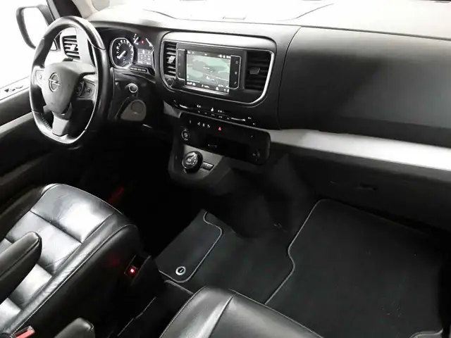Opel Zafira view 9