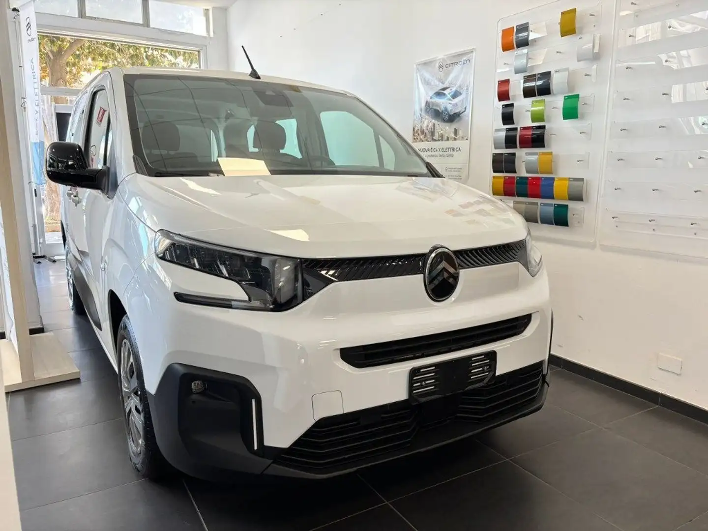 Citroen Berlingo BlueHDi 100 Stop&Start M Plus Bianco - 2